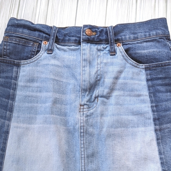 Madewell McCarren Pieced Two Tone Denim Skirt in Distressed Dark Blue Size 27 - Picture 6 of 12